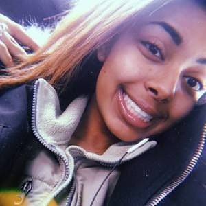 Meet your Posher, Hemen